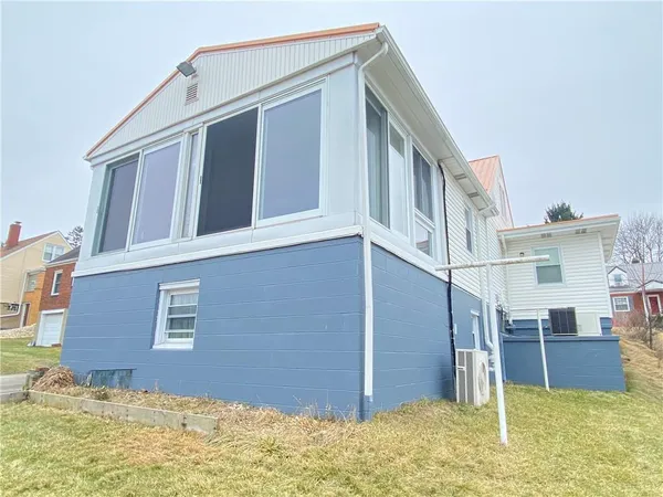 $234,900 | 11 Washington Drive, Monessen, PA 15062