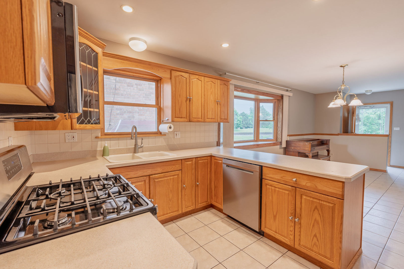 2359 Burr Oak Avenue Riverside, IL 60546 - Photo 21 of 52