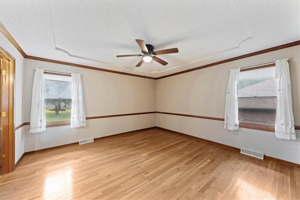617 West Walnut Street Raymore, MO 64083 - Photo 17 of 25