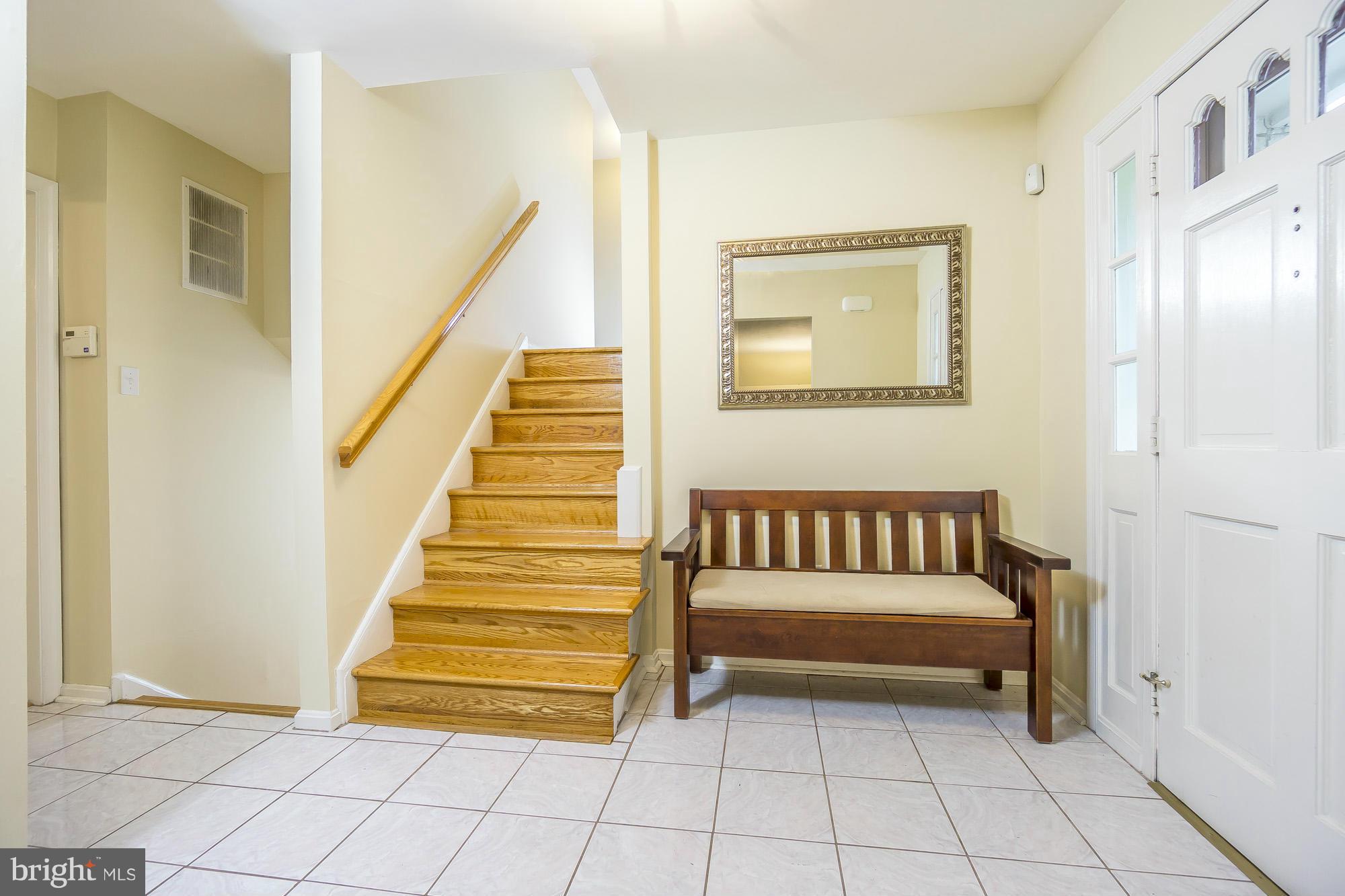 1648 Winding Waye Lane Silver Spring, MD 20902 - Photo 10 of 30 Interior (General)