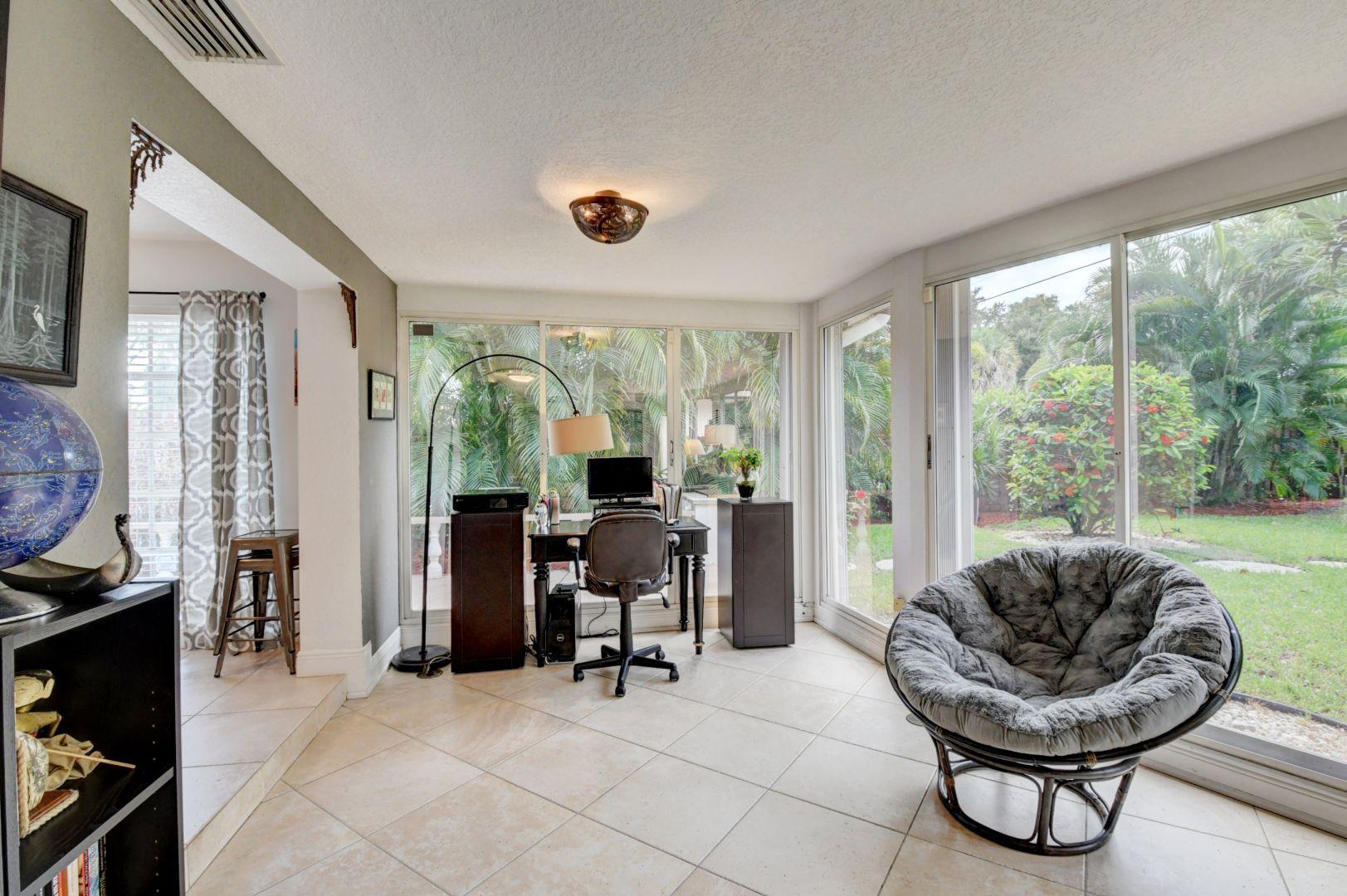 700 Southwest 5th Street Boca Raton, FL 33486 - Photo 16 of 32 Family Room