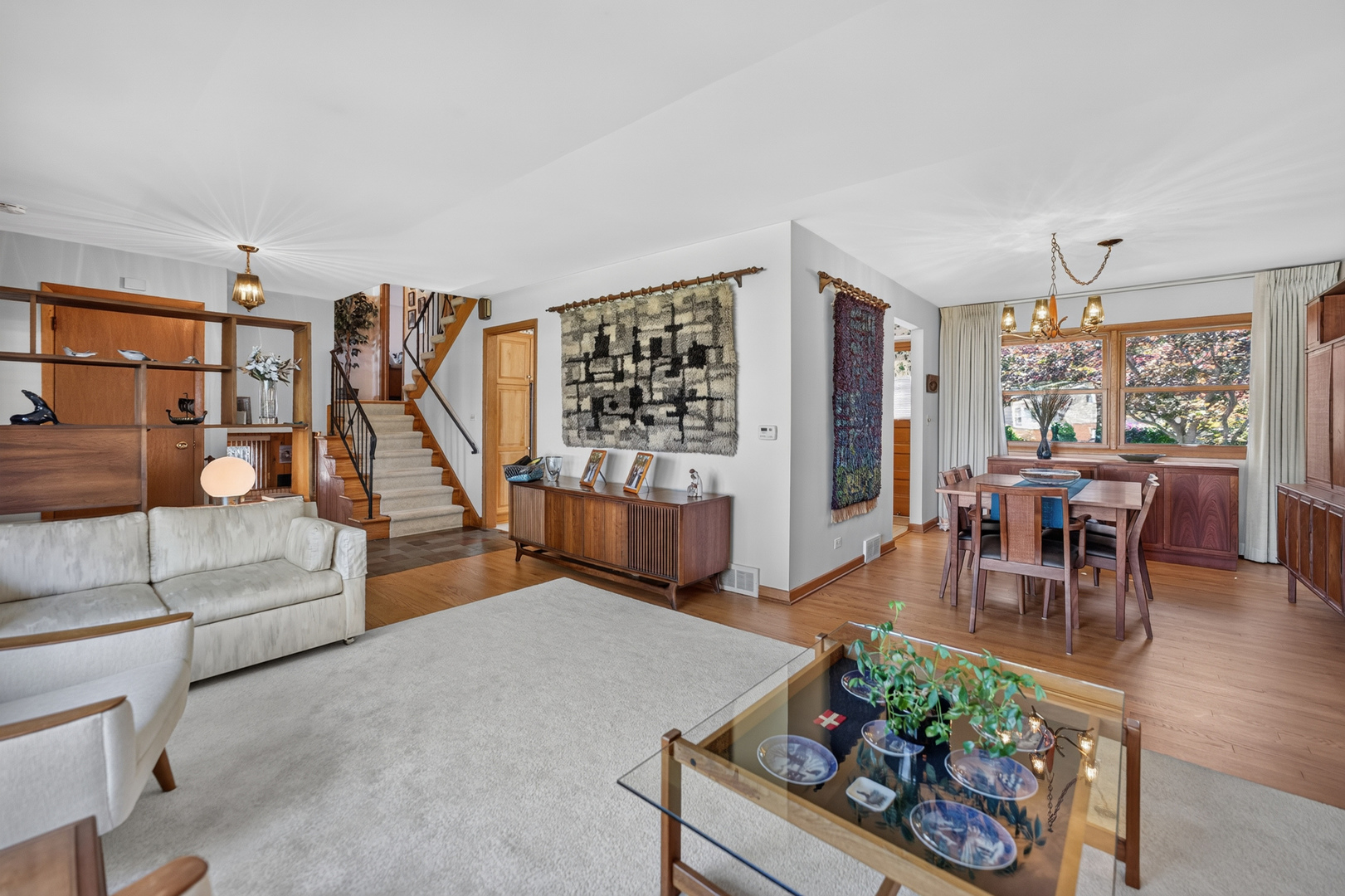 89 South Clarendon Avenue Addison, IL 60101 - Photo 10 of 67