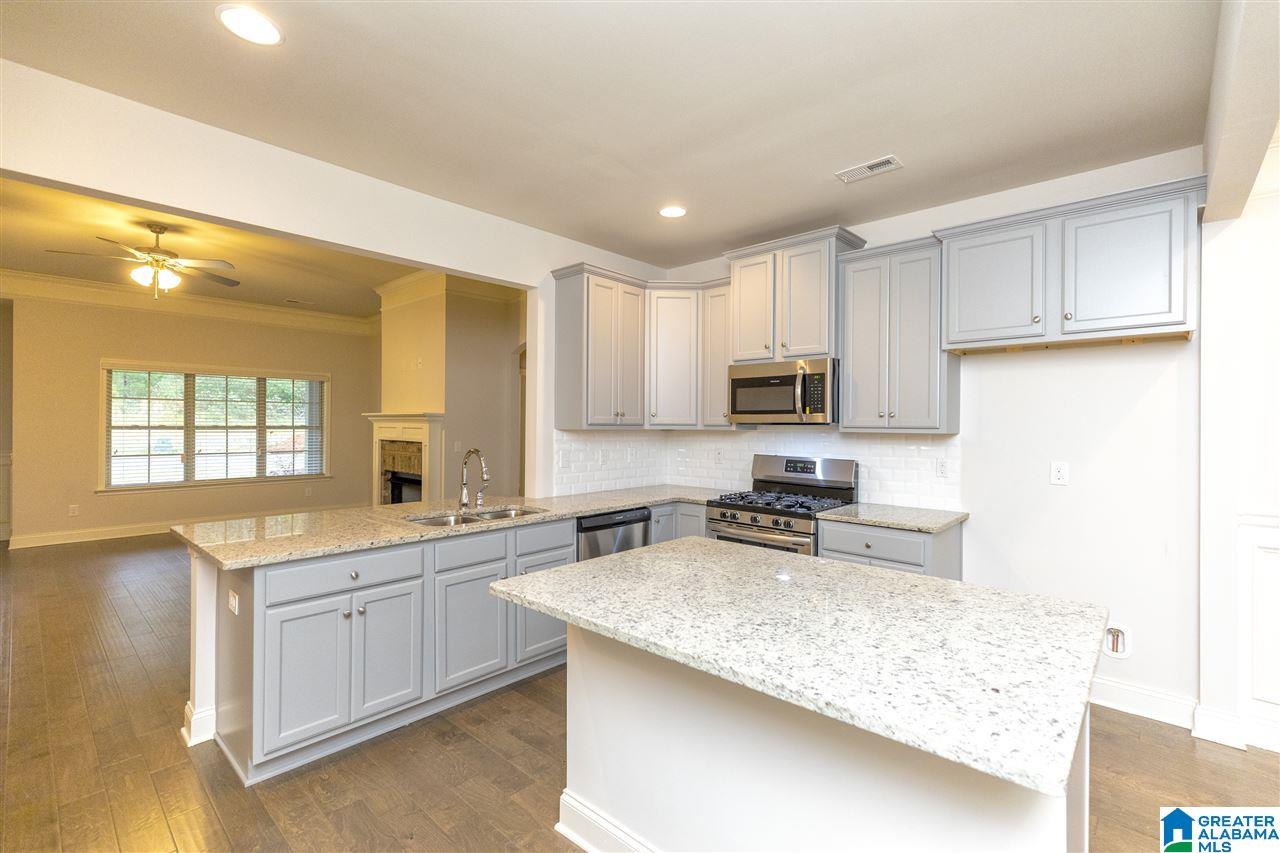 5527 Coach Lane Bessemer, AL 35022 - Photo 8 of 32