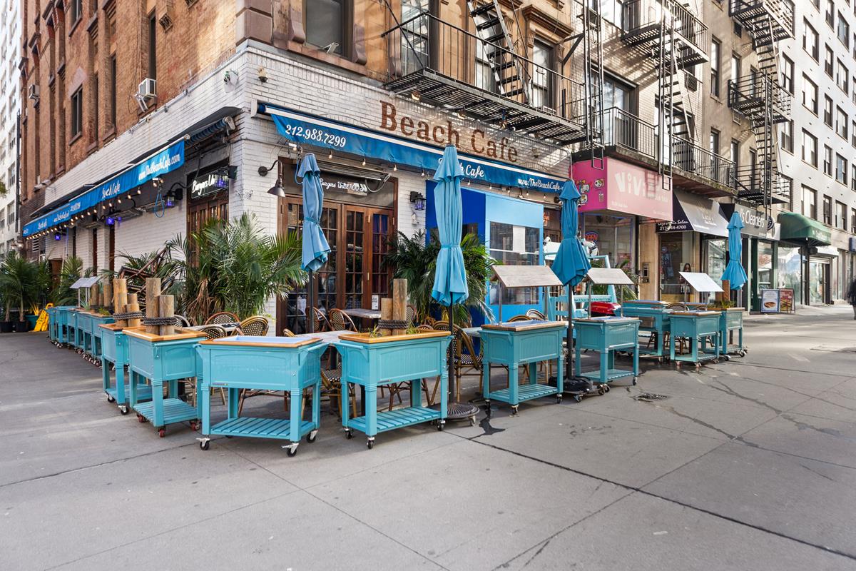 233 East 69th Street, Unit 9J Manhattan, NY 10021 - Photo 12 of 16