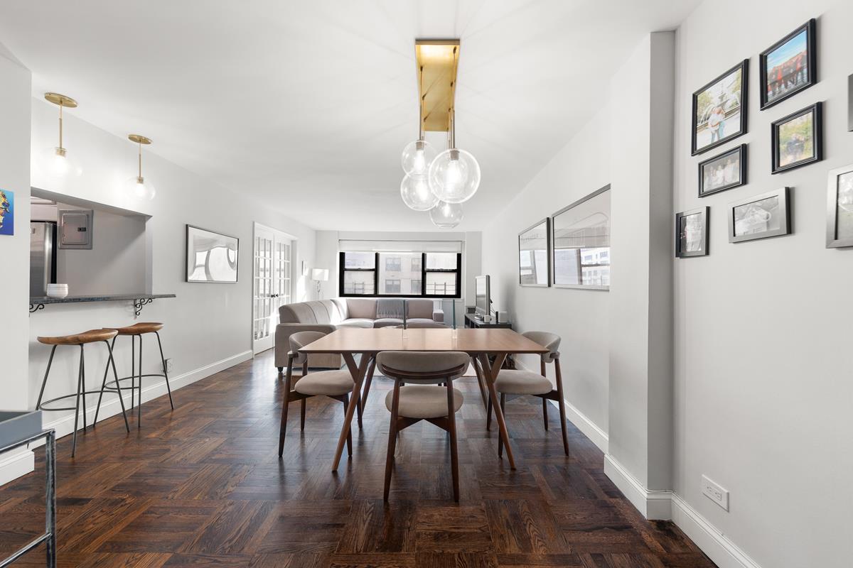 233 East 69th Street, Unit 9J Manhattan, NY 10021 - Photo 3 of 16