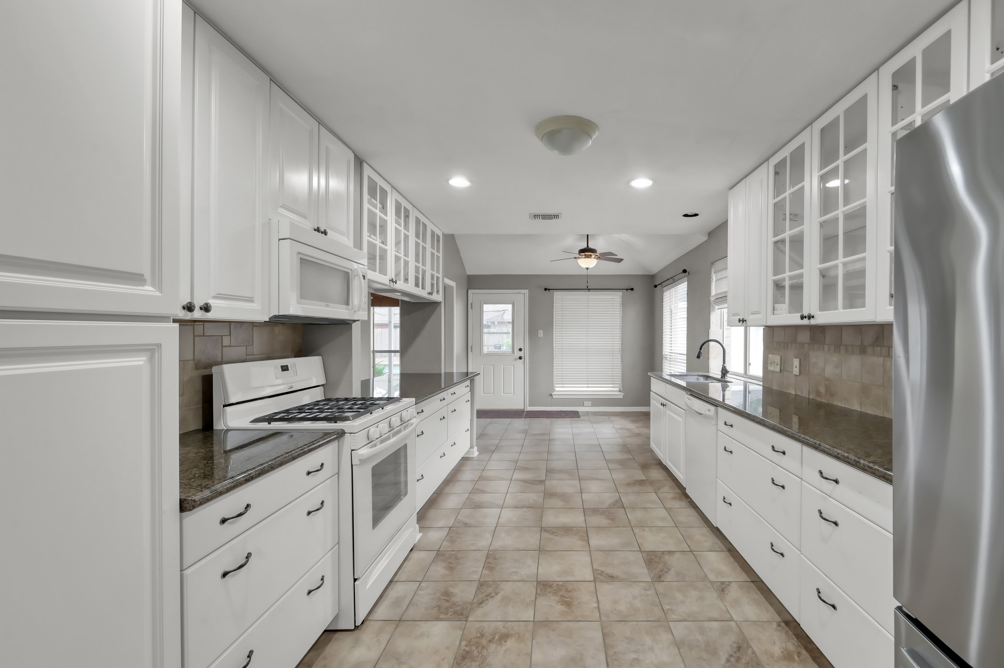 16135 Ridge Park Drive Houston, TX 77095 - Photo 15 of 27 Kitchen Appliances stay with the home.