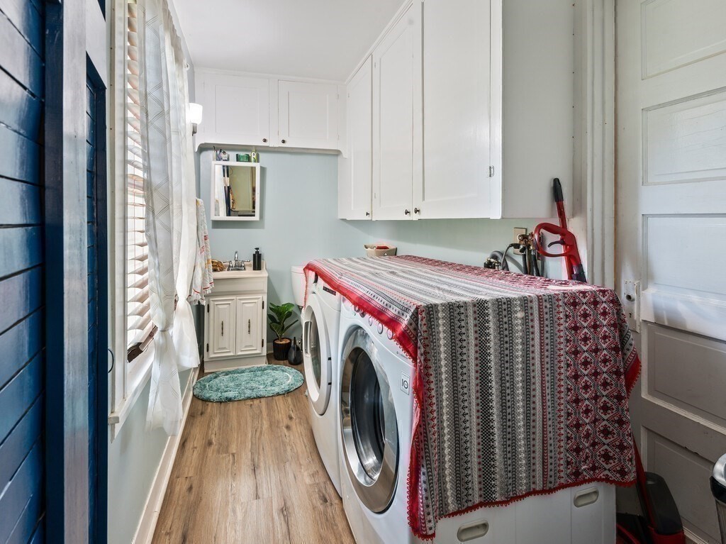 28 Maple Street Southbridge, MA 01550 - Photo 12 of 36 a utility room with dryer and washer