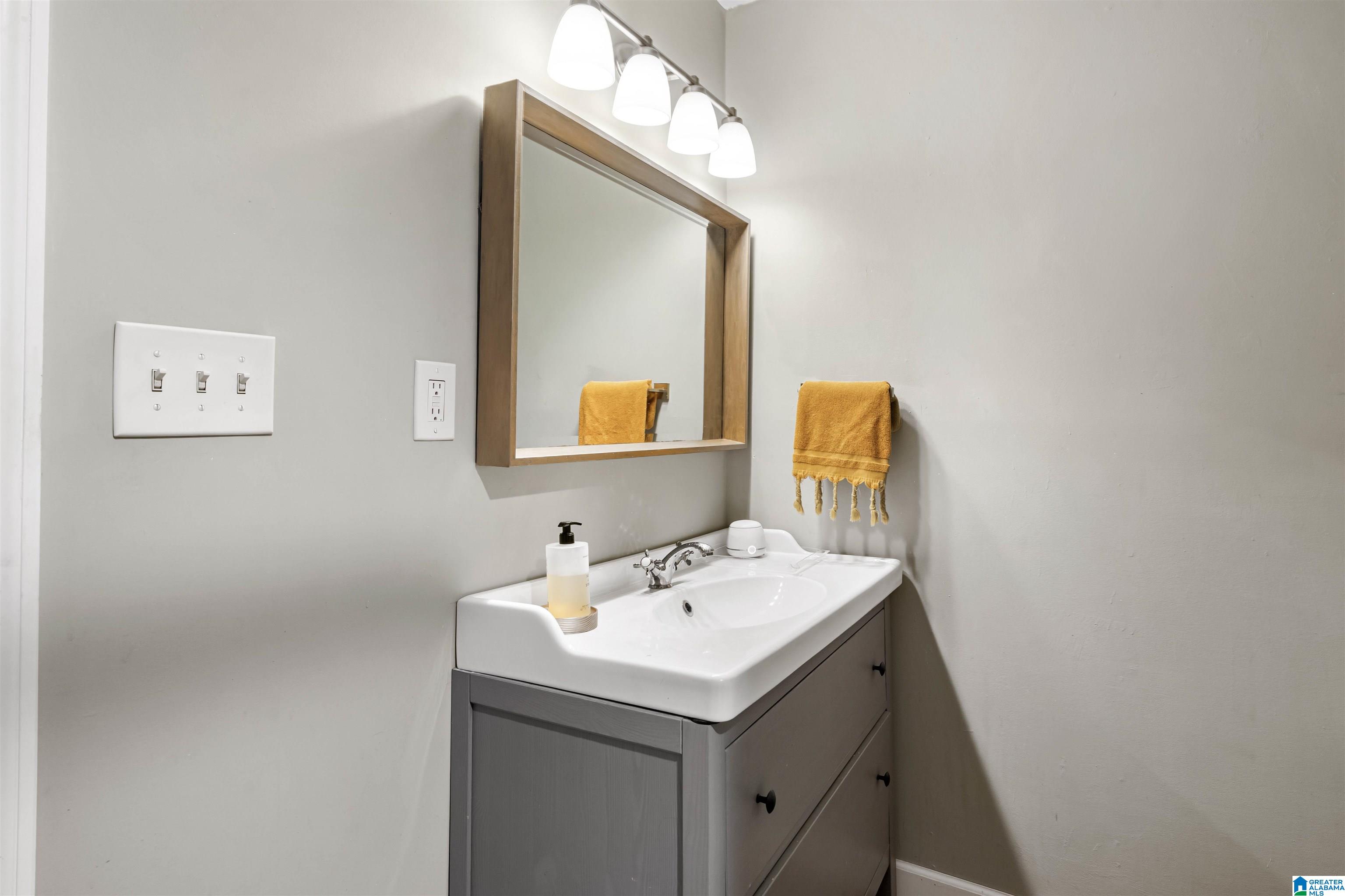1154 Montclair Road Birmingham, AL 35213 - Photo 22 of 36