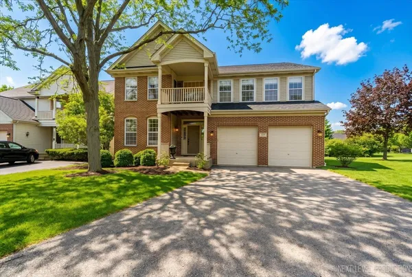 $639,900 | 3219 Larrabee Drive, Geneva, IL 60134