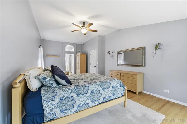 $639,900 | 3219 Larrabee Drive, Geneva, IL 60134