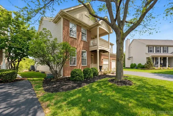 $639,900 | 3219 Larrabee Drive, Geneva, IL 60134
