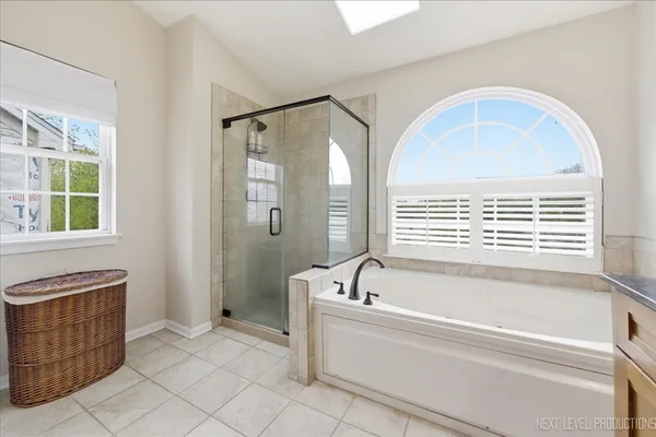 $639,900 | 3219 Larrabee Drive, Geneva, IL 60134