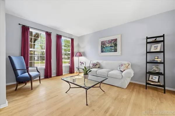 $639,900 | 3219 Larrabee Drive, Geneva, IL 60134