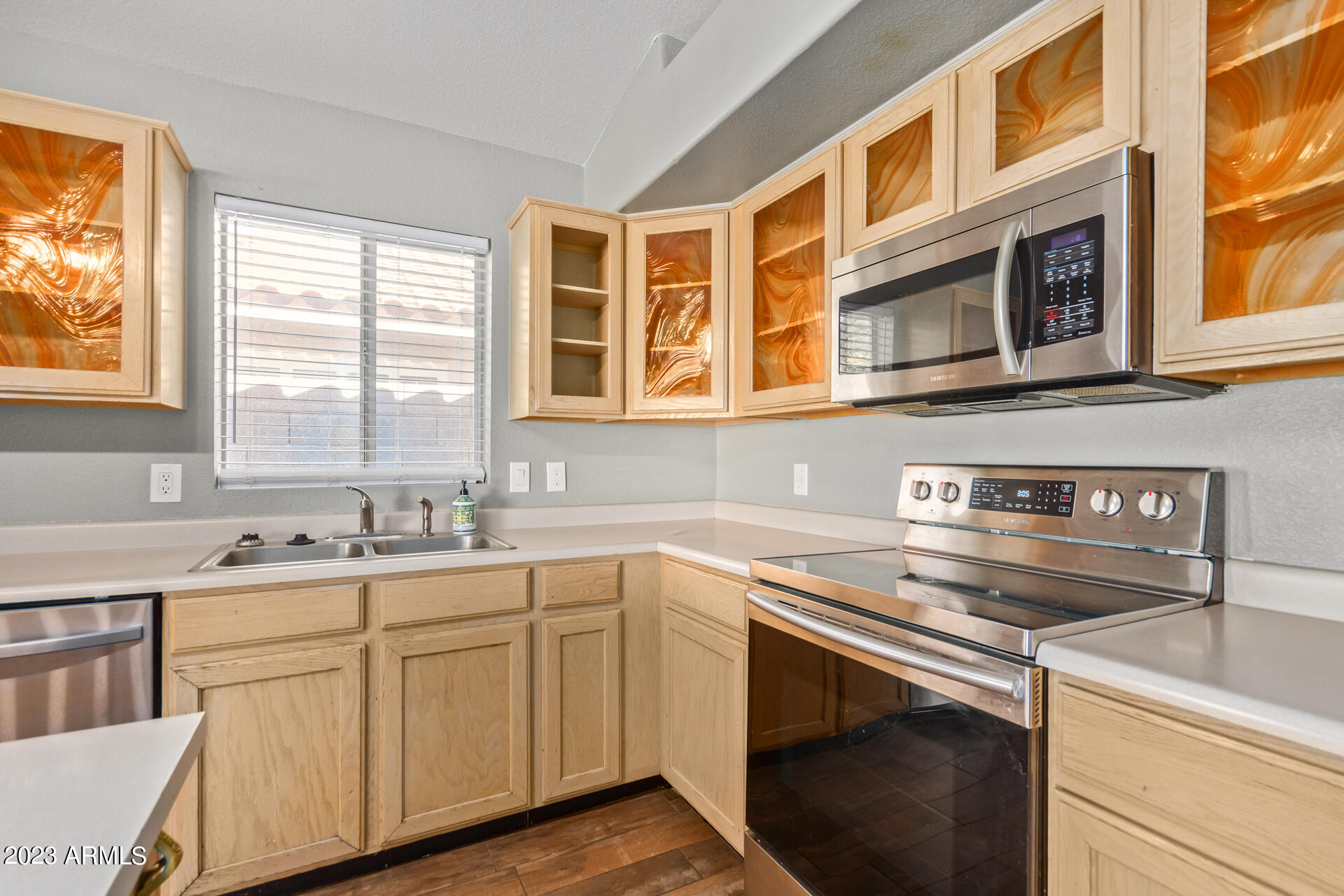 7554 West Calavar Road Peoria, AZ 85381 - Photo 13 of 30 13 - Calavar