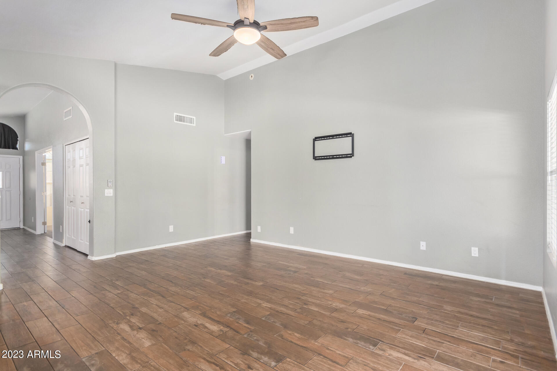 7554 West Calavar Road Peoria, AZ 85381 - Photo 7 of 30 07 - Calavar