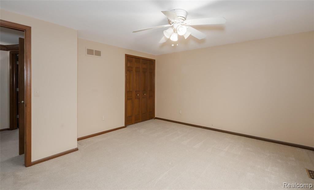 876 Snowmass Drive Rochester Hills, MI 48309 - Photo 38 of 45