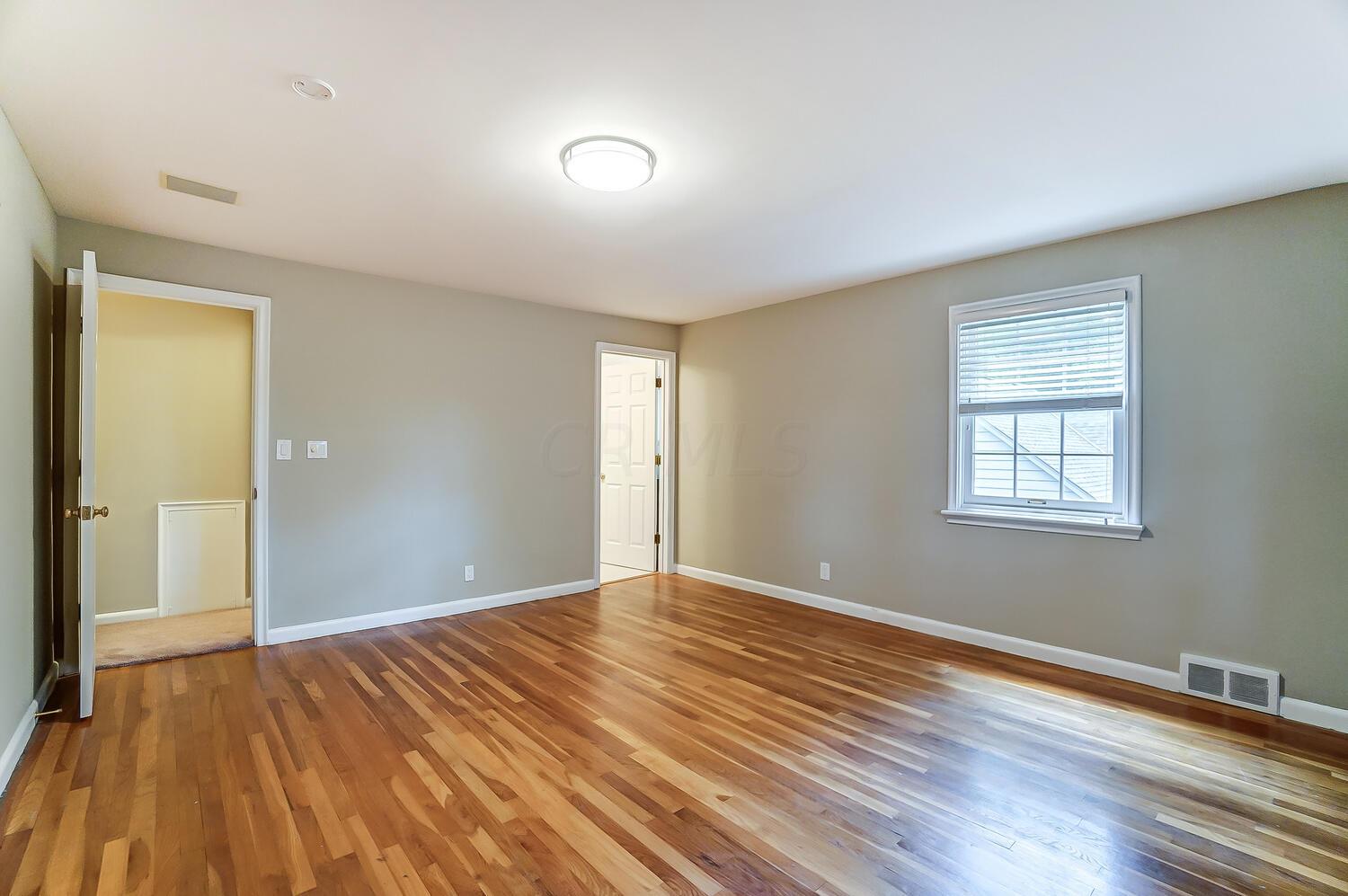 2710 Henthorn Road Columbus, OH 43221 - Photo 33 of 48 Front Bedroom