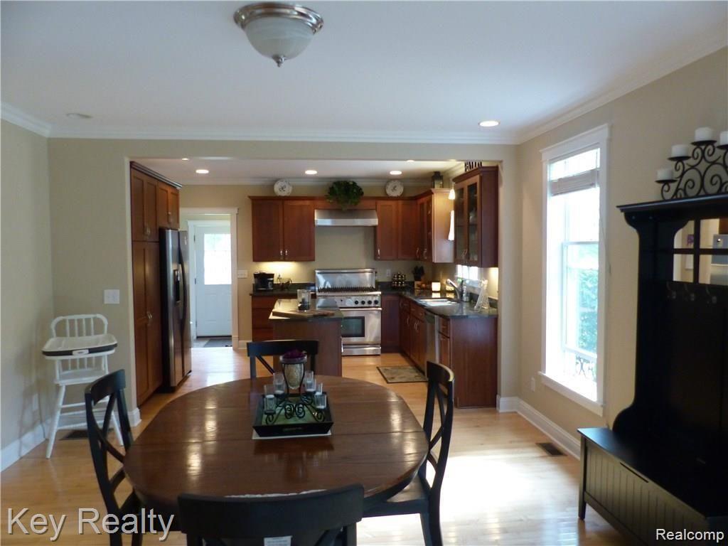 521 West Washington Street Howell, MI 48843 - Photo 11 of 34