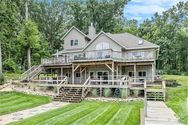 $975,000 | 7805 Cougar Drive, Delton, MI 49046