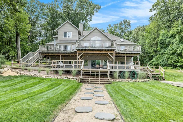 $975,000 | 7805 Cougar Drive, Delton, MI 49046