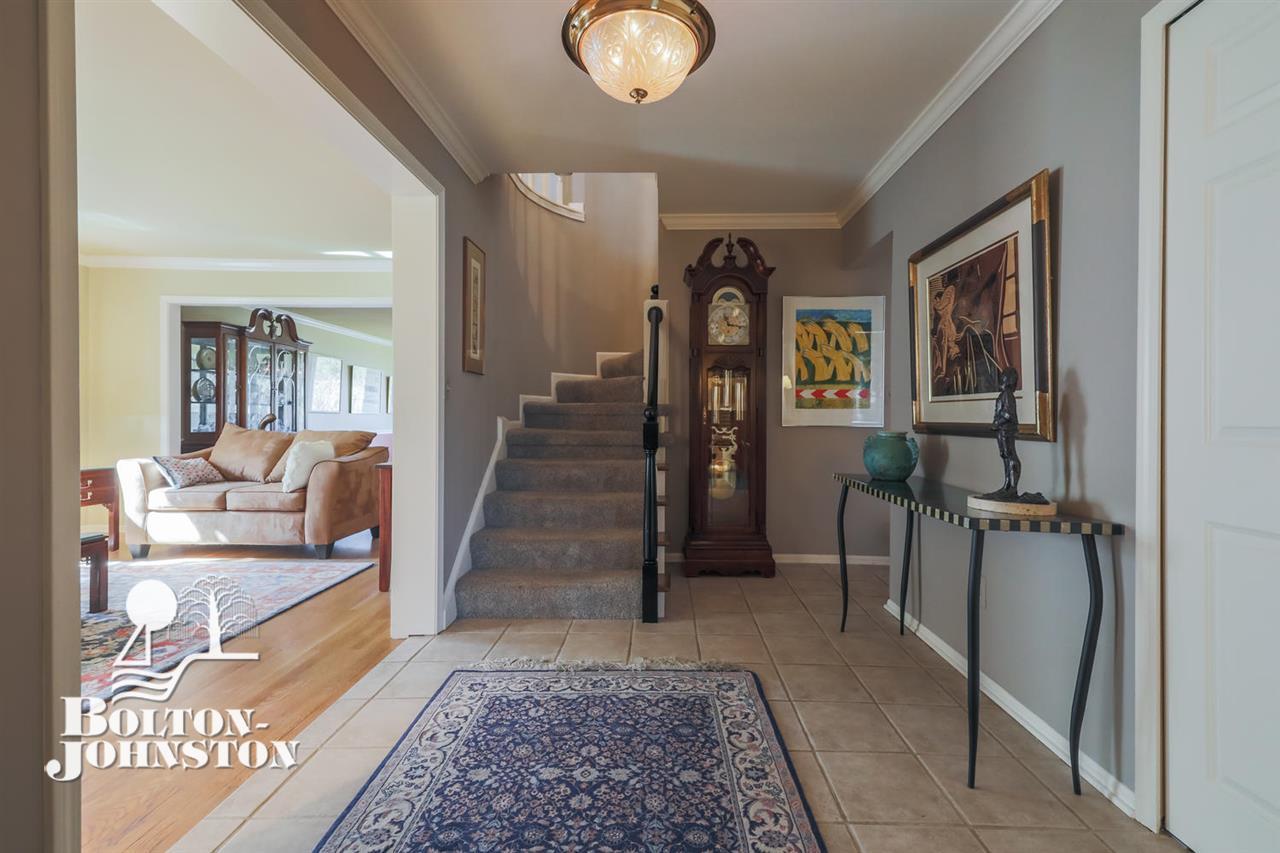 1043 Audubon Road Grosse Pointe, MI 48230 - Photo 6 of 39 Foyer