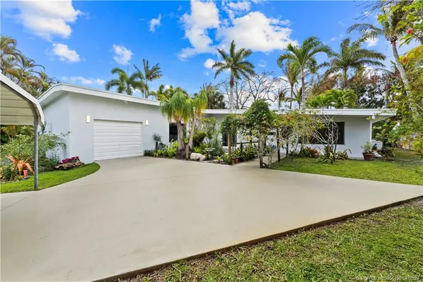 $1,599,000 | 505 Southwest North Carolina Drive, Stuart, FL 34994