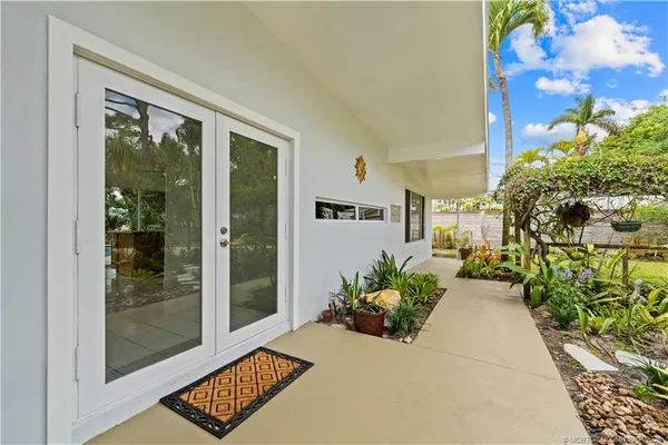 $1,599,000 | 505 Southwest North Carolina Drive, Stuart, FL 34994