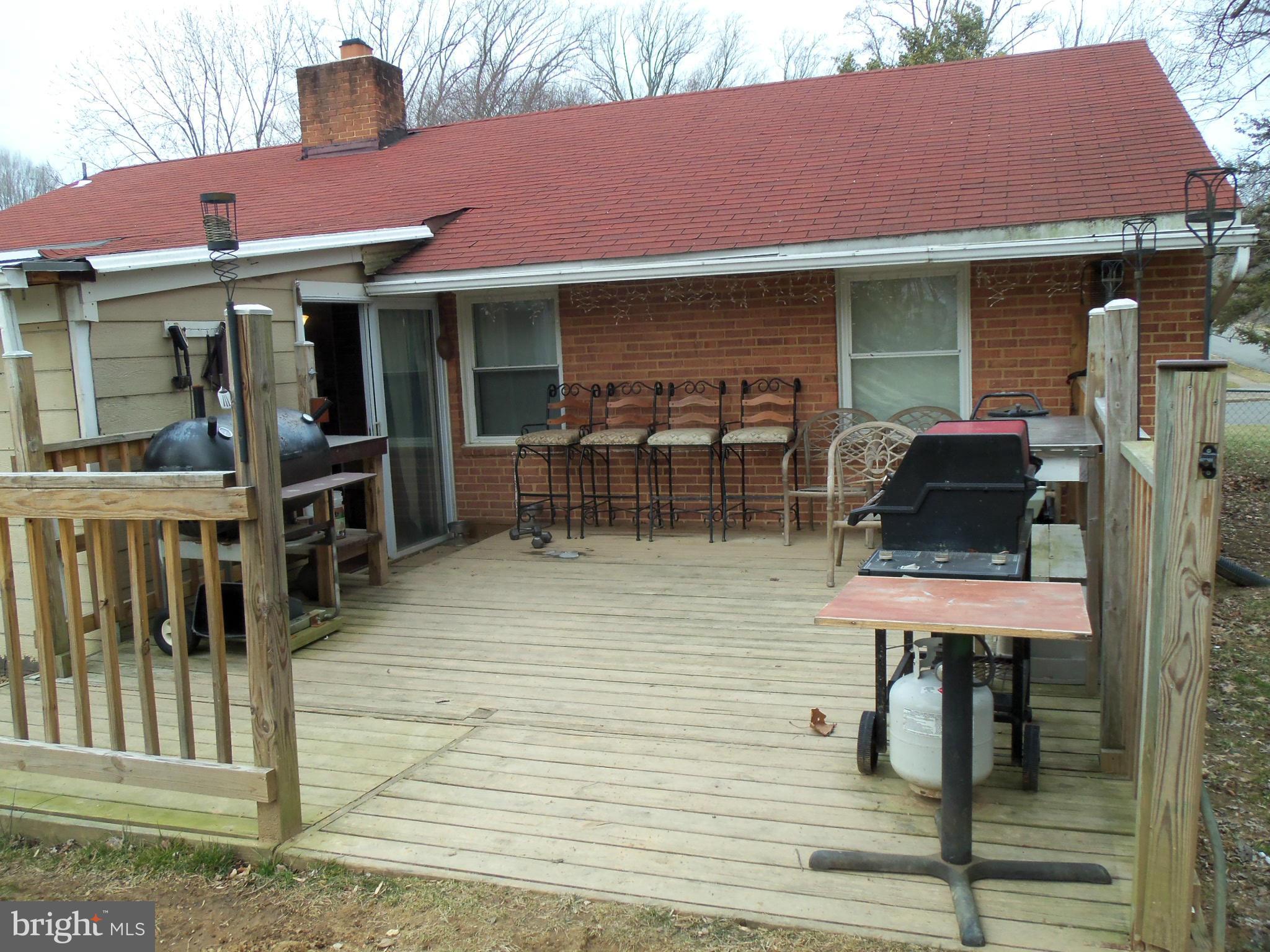 7309 Axton Street Springfield, VA 22151 - Photo 23 of 26 Deck