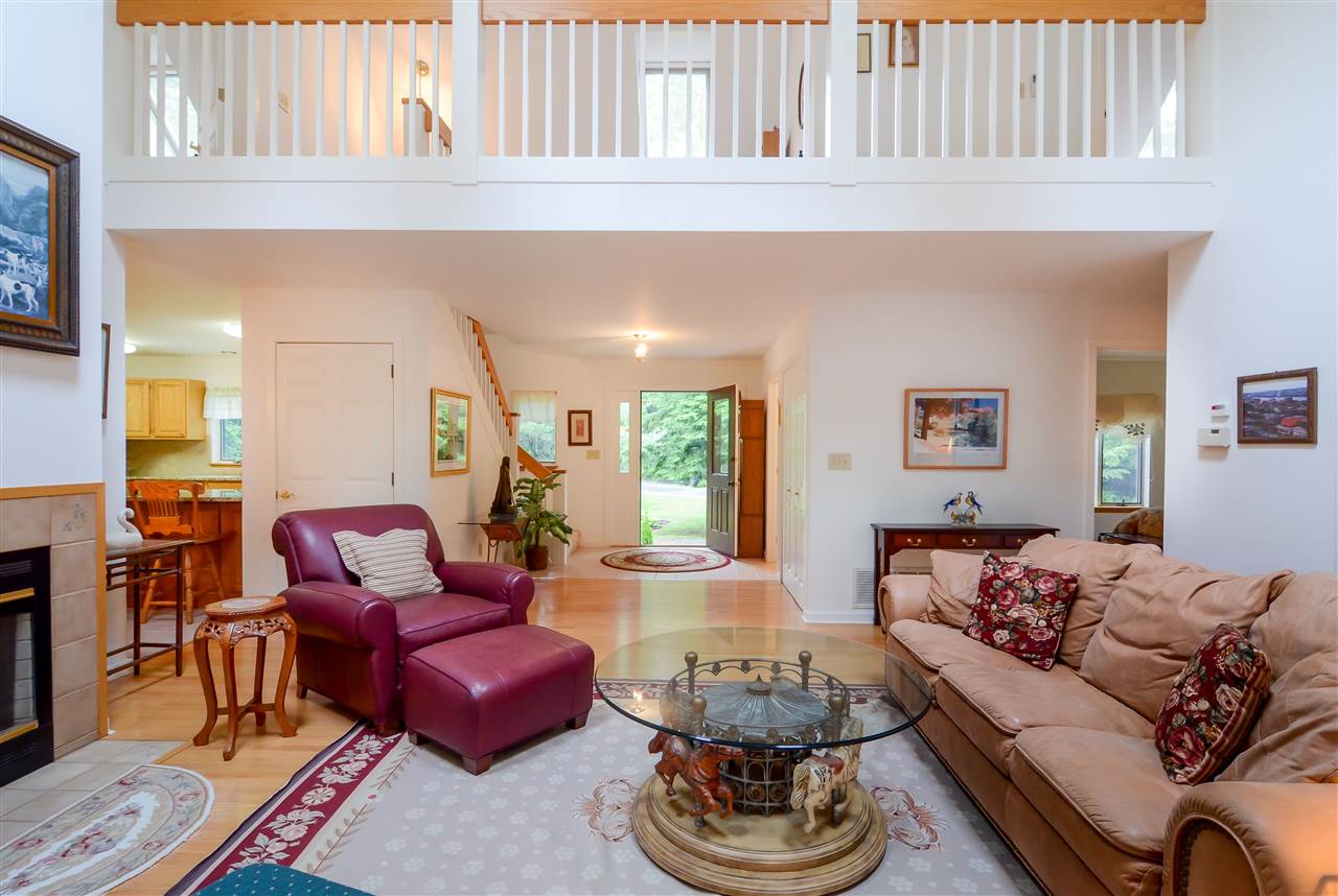 862 Baker Turn Hartford, VT 05059 - Photo 2 of 19 Gallery Image 2