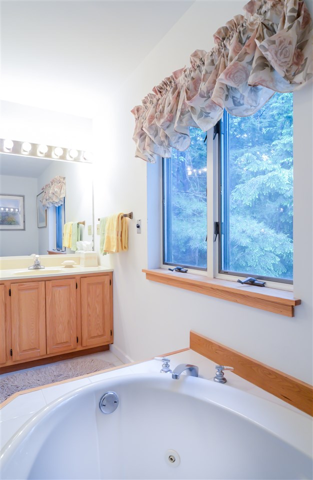 862 Baker Turn Hartford, VT 05059 - Photo 15 of 19 Gallery Image 15