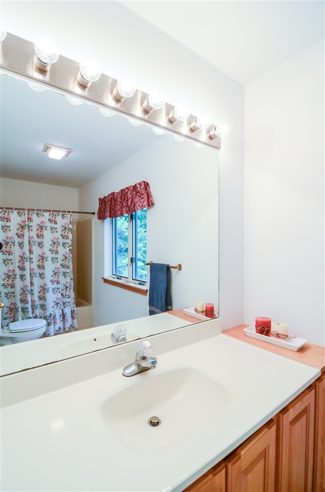 862 Baker Turn Hartford, VT 05059 - Photo 17 of 19 Gallery Image 17