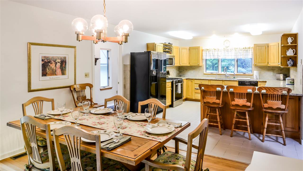 862 Baker Turn Hartford, VT 05059 - Photo 4 of 19 Gallery Image 4