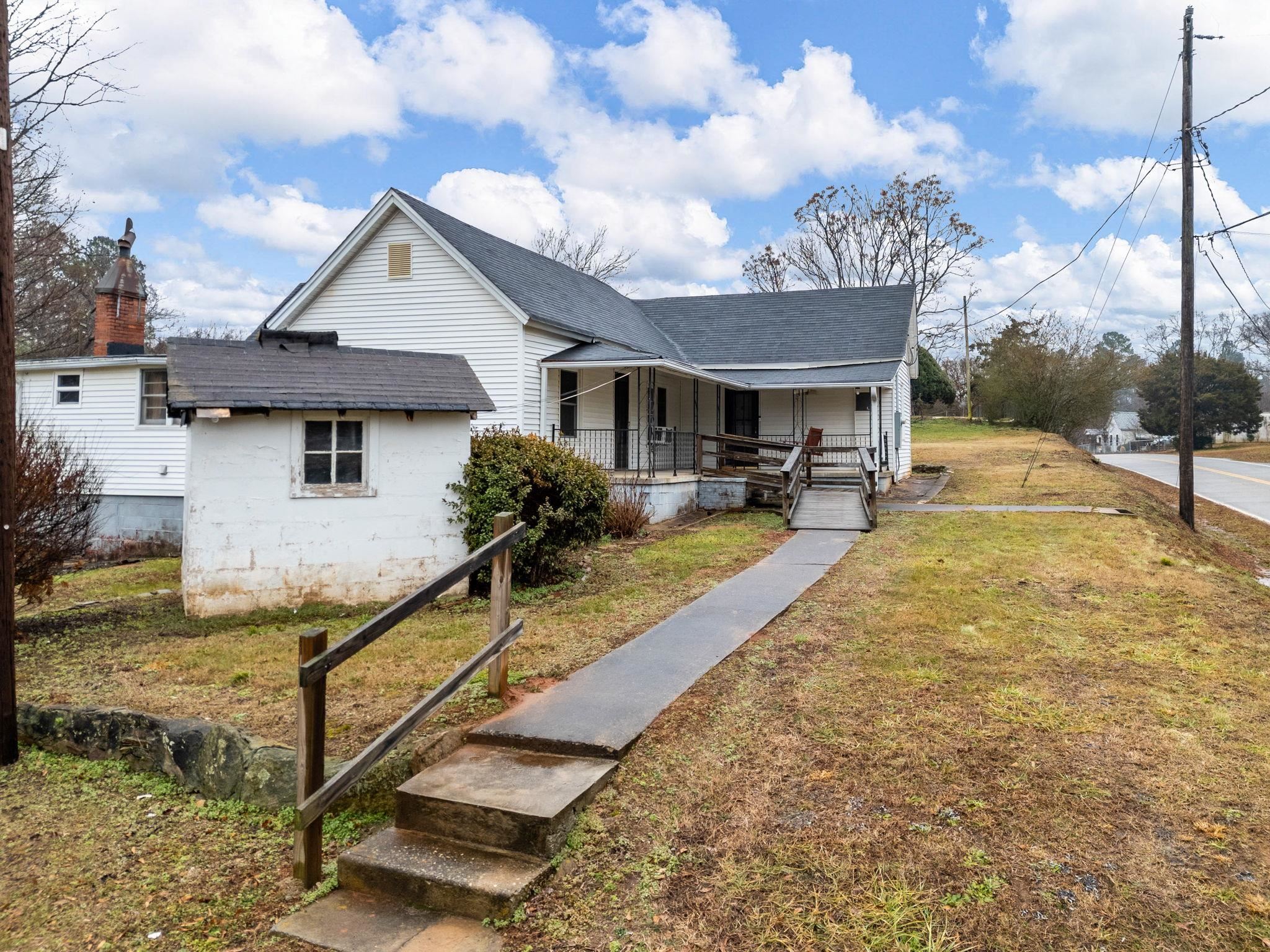 570 Coopertown Road Spartanburg, SC 29307 - Photo 2 of 39 Gallery Image 2