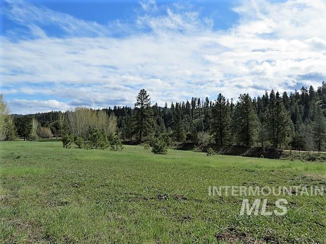 91 Crosstimber Loop Garden Valley, ID 83622 - Photo 4 of 50