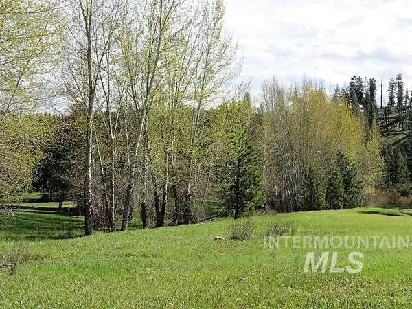 $215,000 | 91 Crosstimber Loop, Garden Valley, ID 83622