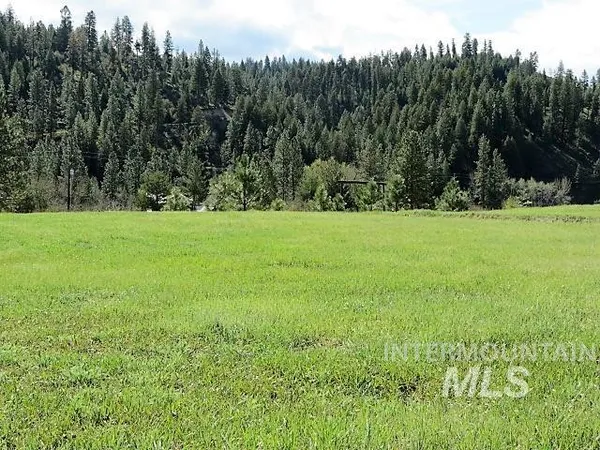 $215,000 | 91 Crosstimber Loop, Garden Valley, ID 83622