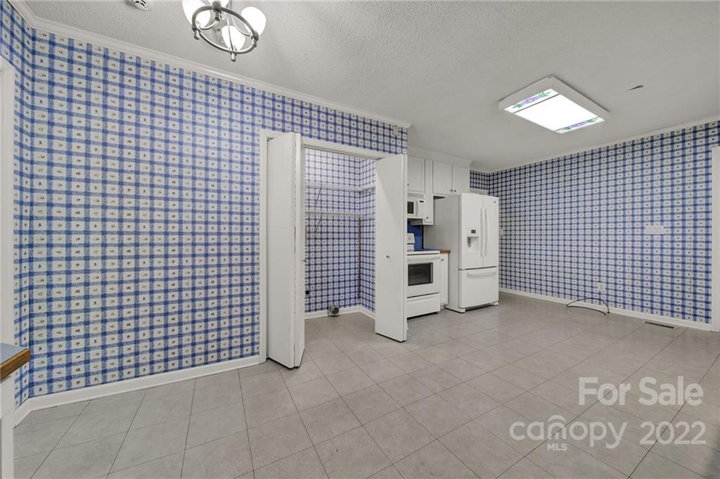 1307 Jackson Road Gastonia, NC 28052 - Photo 10 of 43 Gallery Image 10