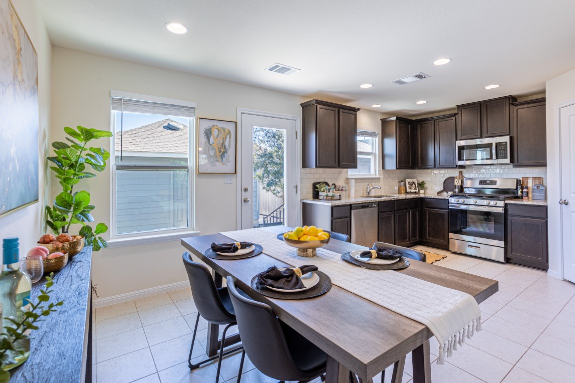 17927 Papaveri Way Pflugerville, TX 78660 - Photo 2 of 26