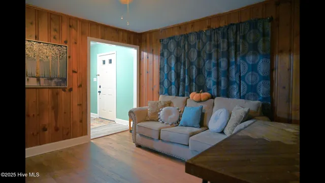 $300,000 | 916 Bern Street, New Bern, NC 28560