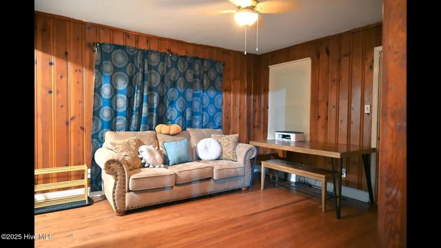 $300,000 | 916 Bern Street, New Bern, NC 28560