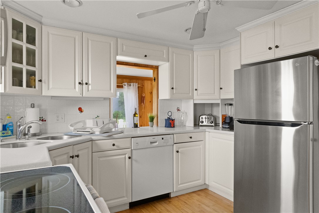 24 Dunes Road Narragansett, RI 02882 - Photo 20 of 48