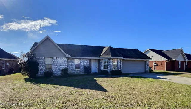 $1,600 | 2316 Paula Circle, Ocean Springs, MS 39564