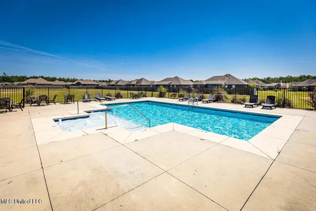 $1,600 | 2316 Paula Circle, Ocean Springs, MS 39564