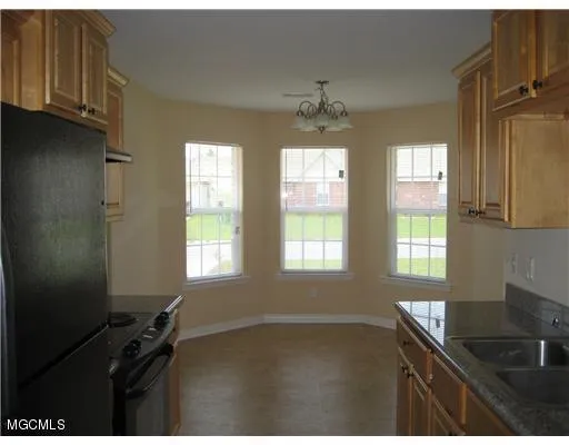 $1,600 | 2316 Paula Circle, Ocean Springs, MS 39564