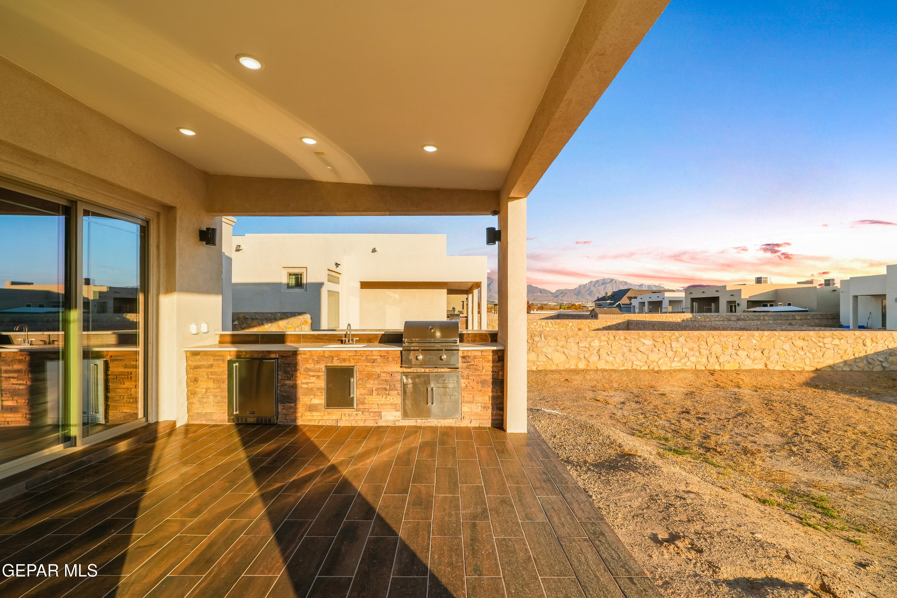 356 Rio De Jazmin Circle El Paso, TX 79932 - Photo 47 of 66 356 Rio De Jazmin-52