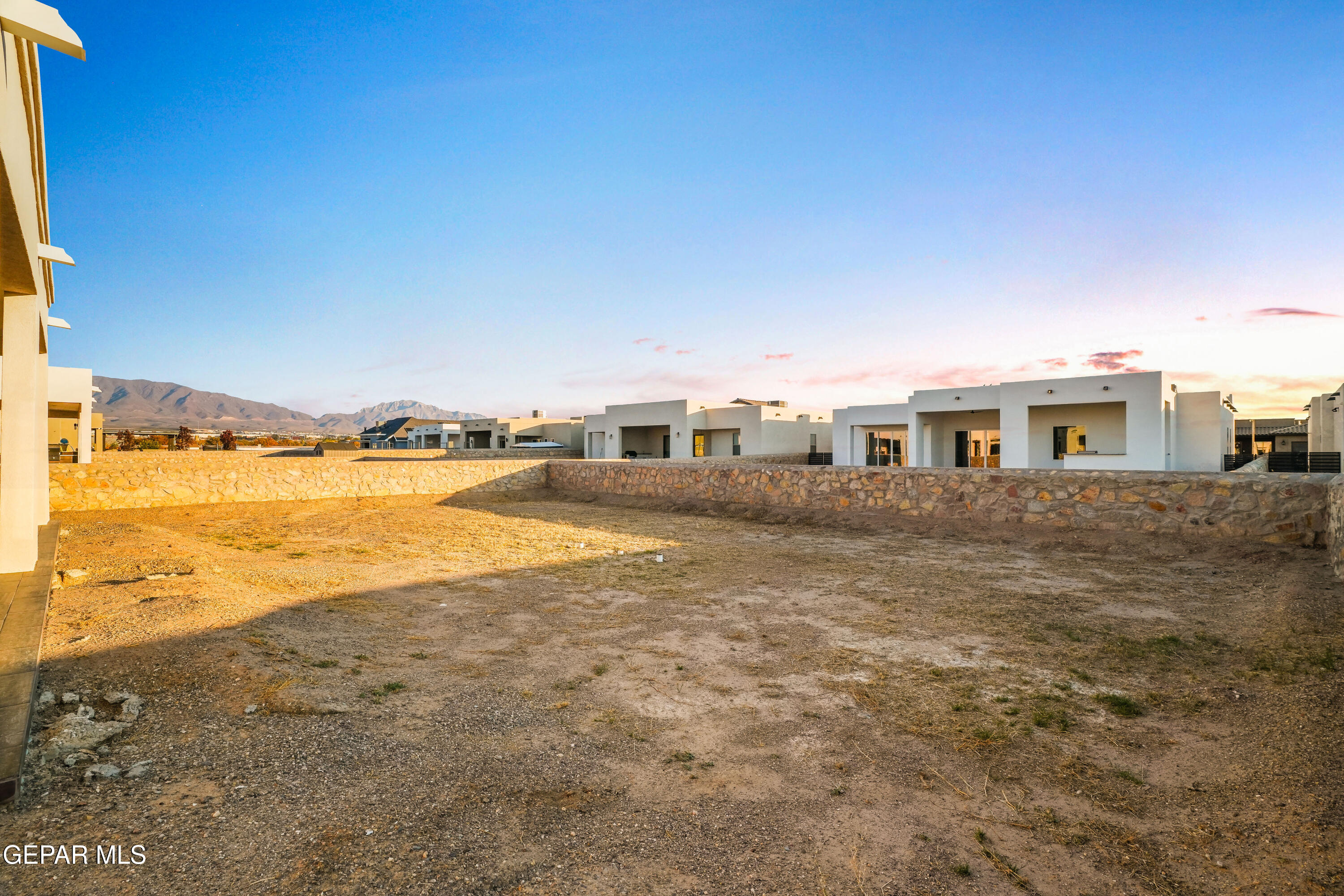 356 Rio De Jazmin Circle El Paso, TX 79932 - Photo 53 of 66 356 Rio De Jazmin-51