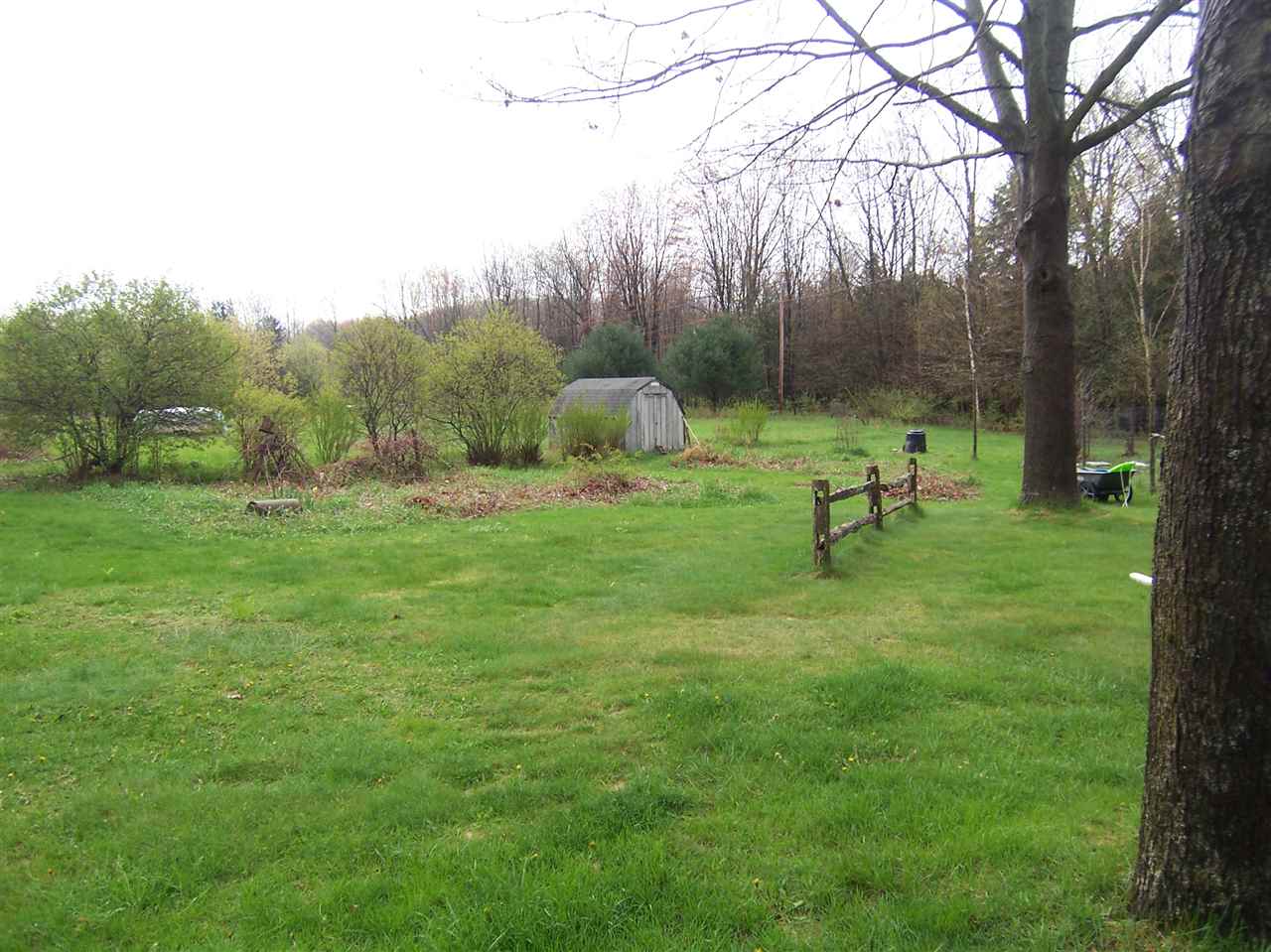 4758 South Rolland Road Blanchard, MI 49310 - Photo 36 of 51 1831625-35.JPG