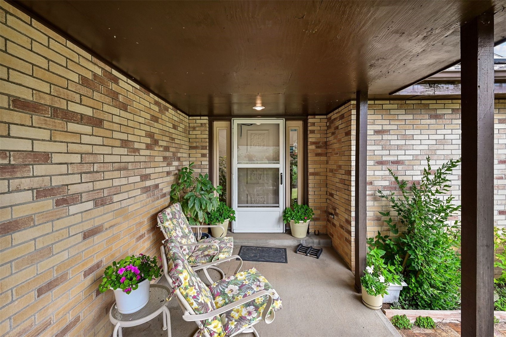 901 County Road 64 Bailey, CO 80421 - Photo 7 of 41 a lobby with furniture and potted plants