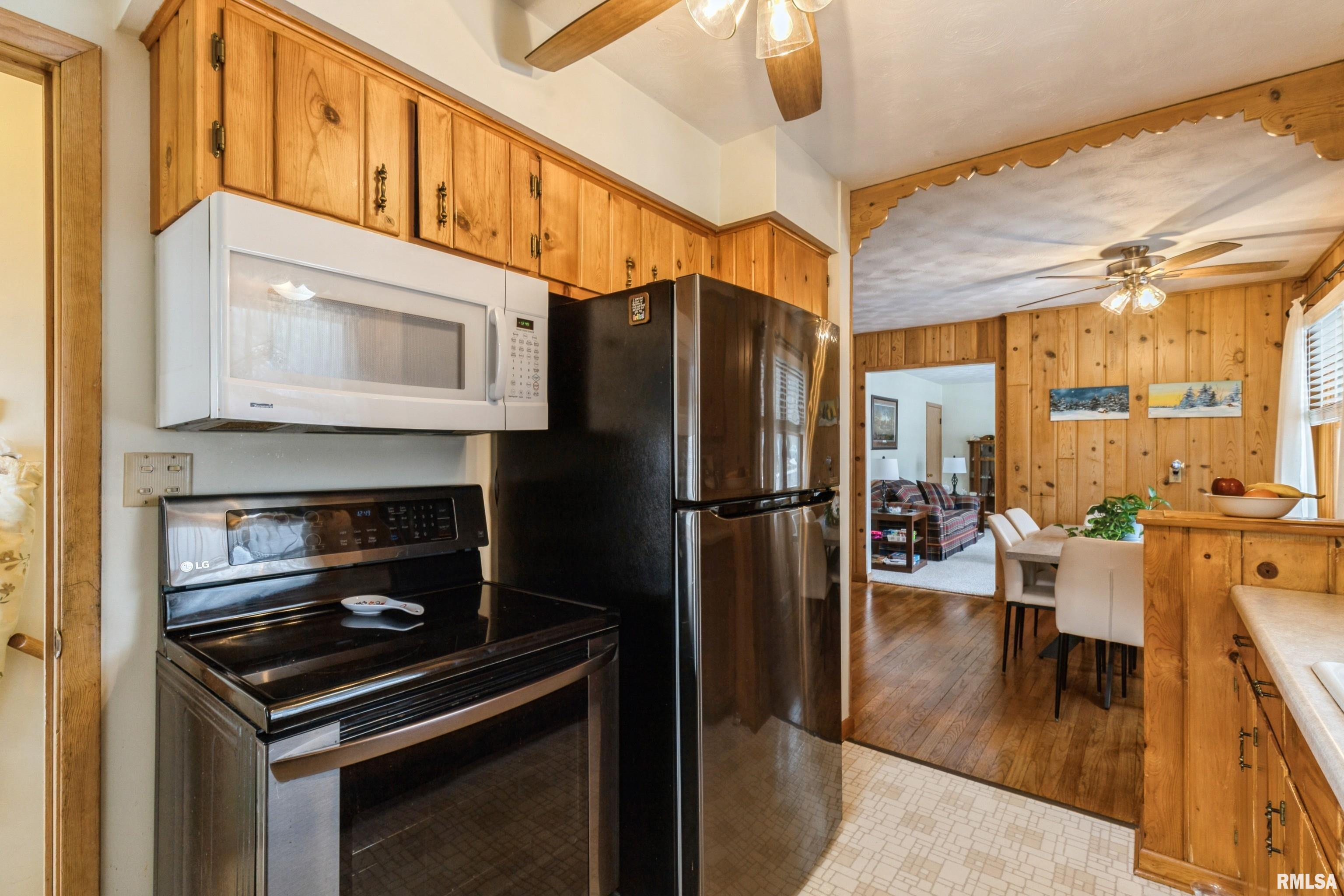 3012 Tower Road Clinton, IA 52732 - Photo 10 of 15 Gallery Image 10