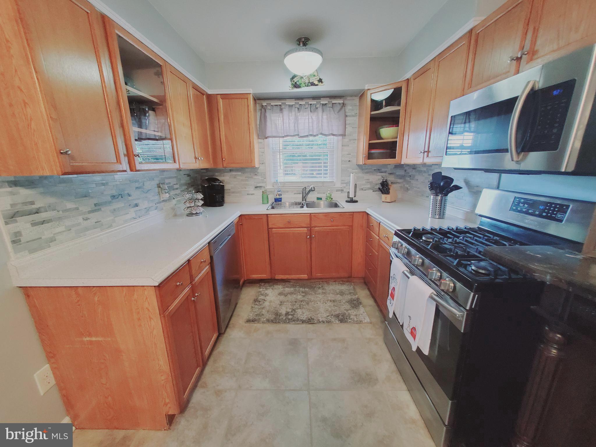 6801 Dunhill Road Dundalk, MD 21222 - Photo 12 of 26